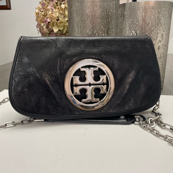 Tory Burch Black Leather Shoulder Bag with Silver Logo - Picture 2 of 12
